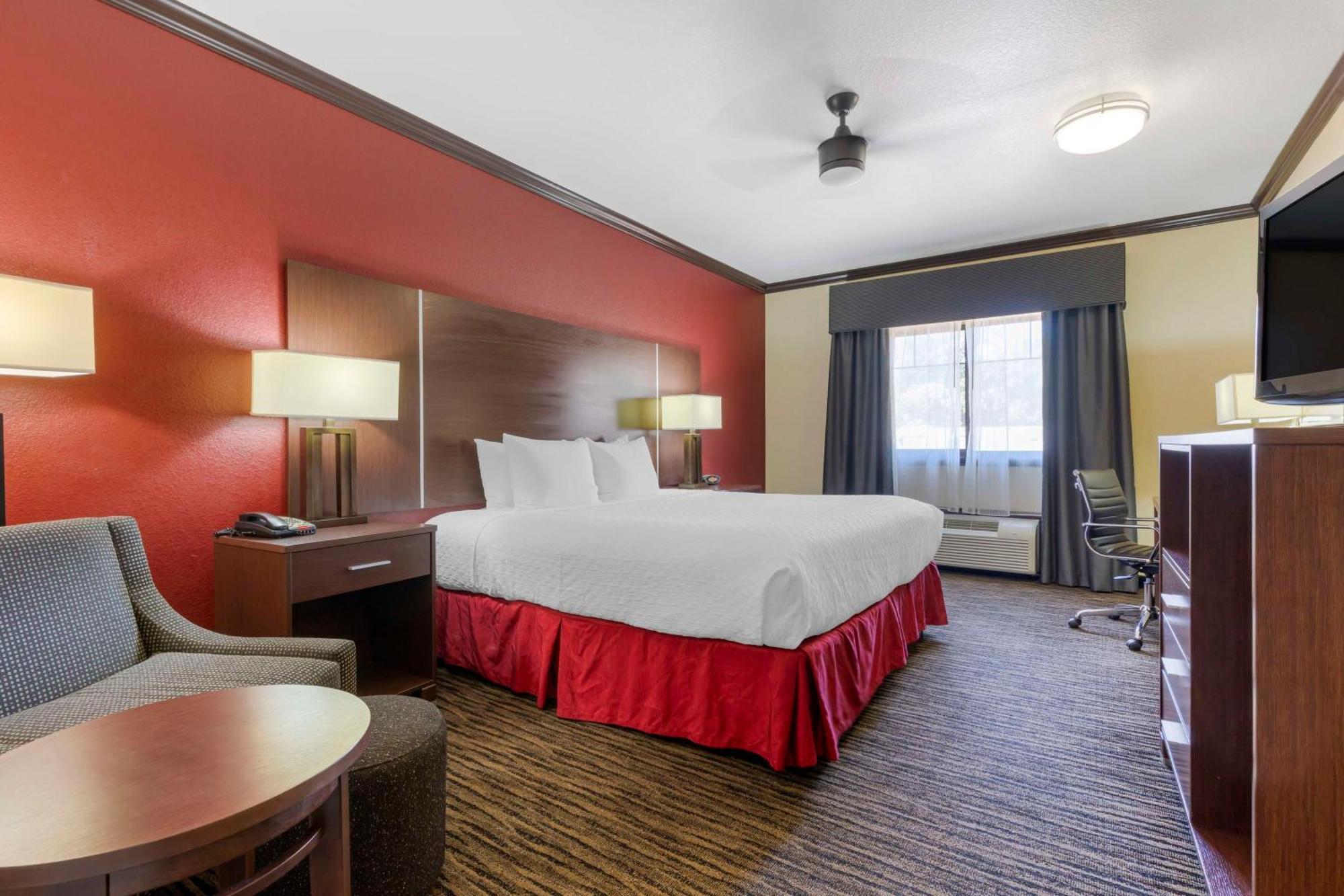 Best Western Plus Classic Inn And Suites Center Zewnętrze zdjęcie